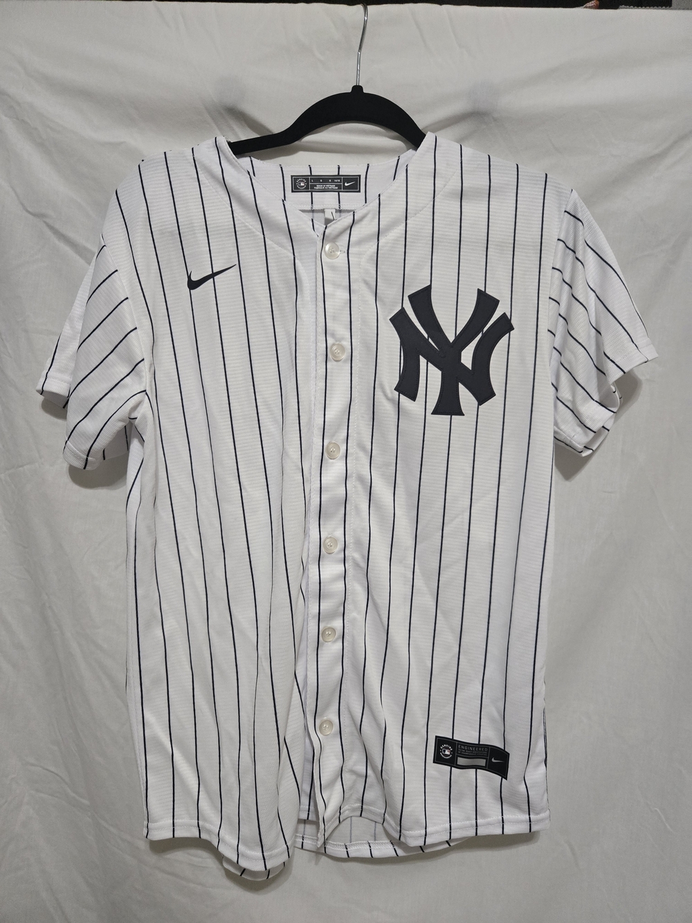 Nike White Navy Pinstripe New York Yankees Aaron Judge Baseball Jersey